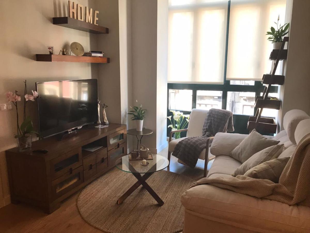 Apartamento Palacio Valdes, Centro Aviles, Con Parking Exteriör bild